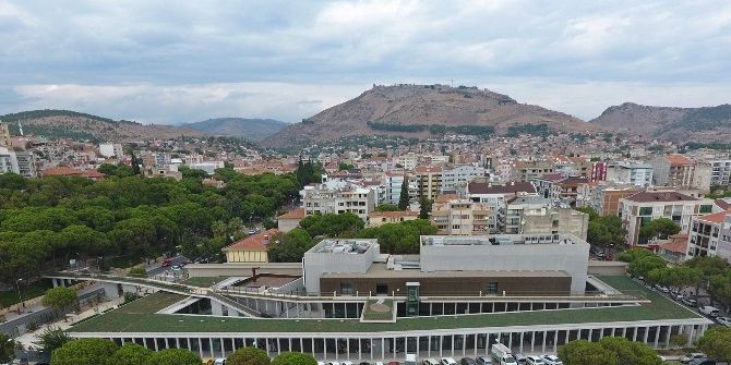 Bergama’daki Kültür Merkezini Chp Lideri Açacak