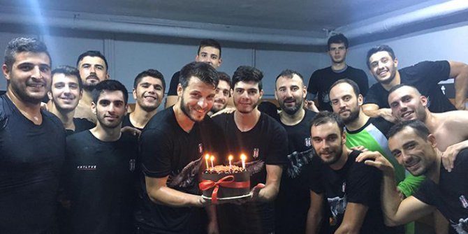 Beşiktaş’ta Sürpriz Doğumgünü Partisi