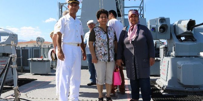 Tcg Karpaz Gemisi Vatandaşların Ziyaretine Açıldı