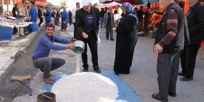 Yozgat’ta Kışlık Ürünler Köylü Pazarında Yoğun İlgi Görüyor