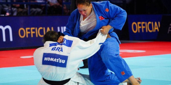 Japonya’da Ordulu Kayra Rüzgarı Esti