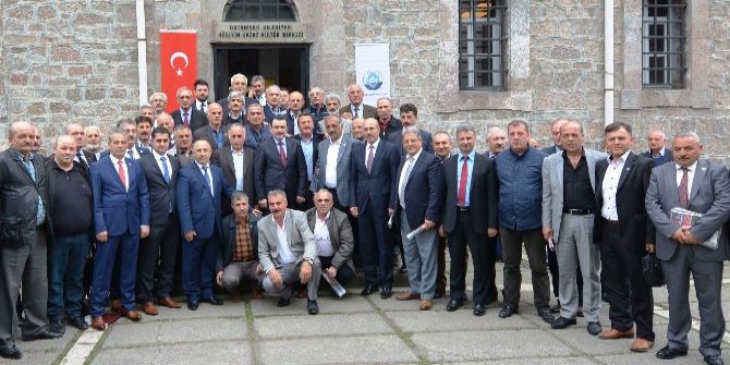 Ortahisar Belediyesi’nden Muhtarlara Kırtasiye Yardımı