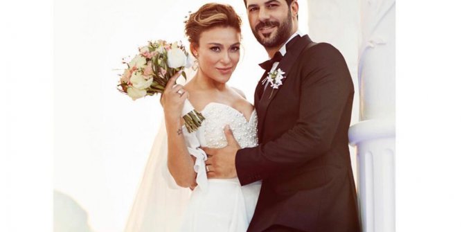 Şarkıcı Ziynet Sali Evlendi