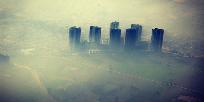 Demet Akalın : “Şimdi Biz Bu Havayı Soluduk Mu?”