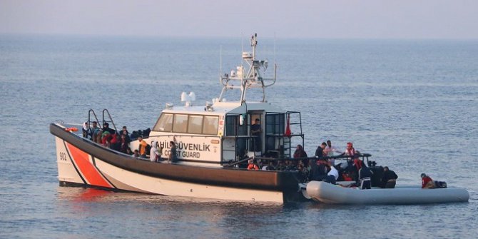 Çeşme Açıklarında 30 Düzensiz Göçmen Yakalandı