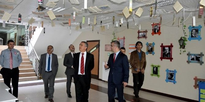 Rektör Bilgiç, Devredilen Üniversite Ve Yurt Binalarını İnceledi