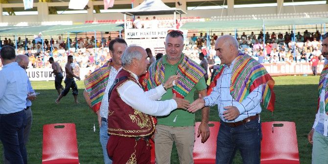 Manavgat Güreş Ağasından Emniyet, Jandarma Ve Myo’ya Bağış