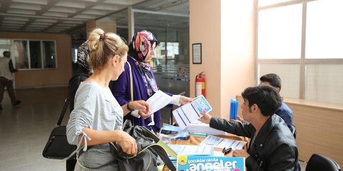 Adapazarı Belediyesi Anneler İçin Ücretsiz Yüzme Kursu Başlattı