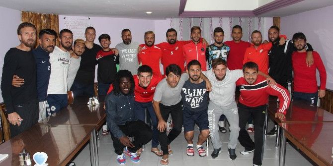 Nevşehirsporlu Futbolculardan Birlik Beraberlik Mesajı