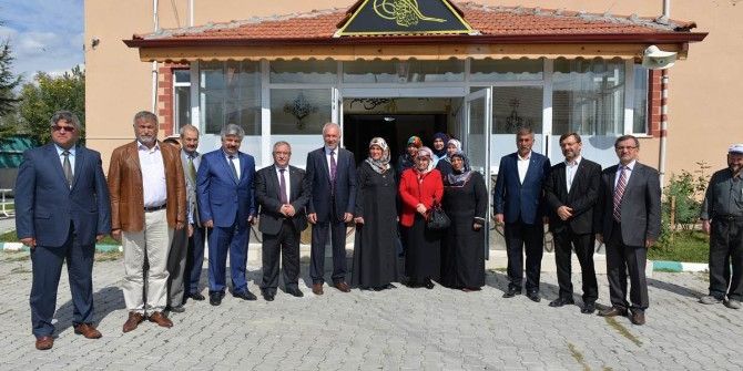 Lalezar Kız Kur’an Kursu’nda Öğrencilerle Buluştular