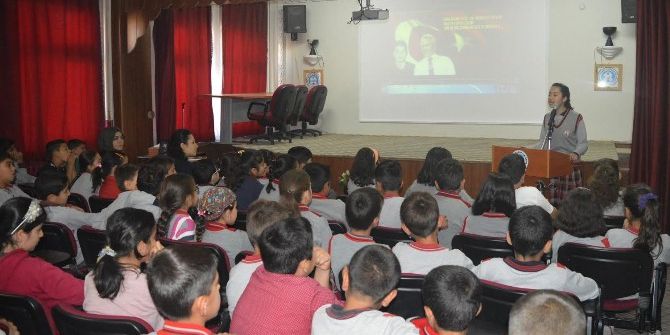 15 Temmuz Ruhu Okullarda Yaşatılıyor