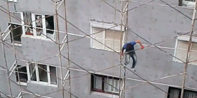 “Örümcek İşçi” Bu Kadarına Da Pes Dedirtti