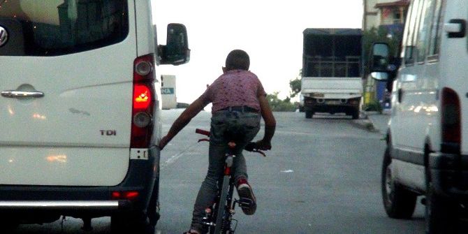 Trafikte Bisikletle Tehlikeli Yolculuk