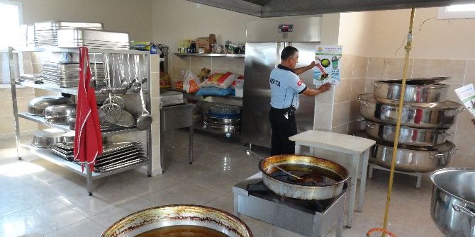Tarsus’ta Okul Yemekhaneleri Ve Kantinler Denetlendi