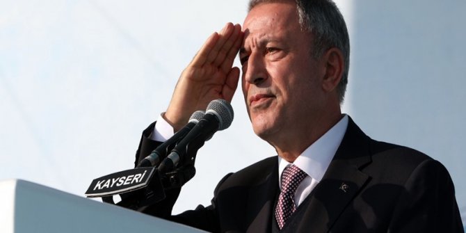 Bakan Akar: “Teröristler Güvenli Bölge’den Çıkarılmazsa Harekât Kaldığı Yerden Devam Edecek!”