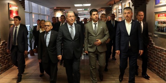 Bakan Akar: “Tsk Envanterinde Bir Gram Kimyasal Silah Yok”
