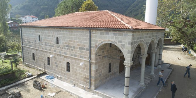 Asırlık Cami Restore Edildi