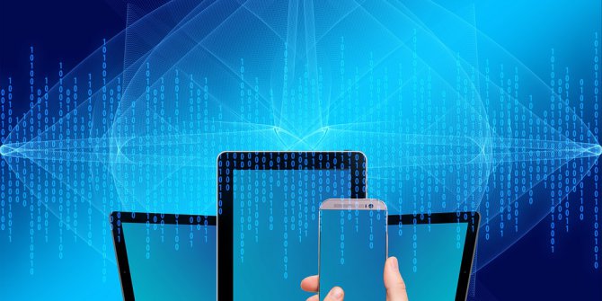 Tcl’den Tablete Dönüşebilen Katlanabilir Telefon