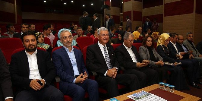 Pazartesi Söyleşileri’nin Konuğu Eski Bakan Volkan Bozkır Oldu