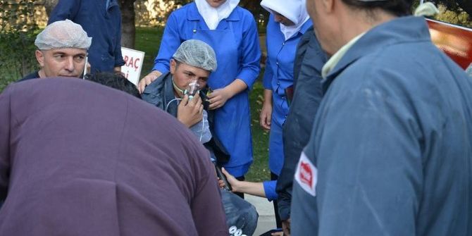 Fabrika Yangınında 18 Kişi Dumandan Etkilendi