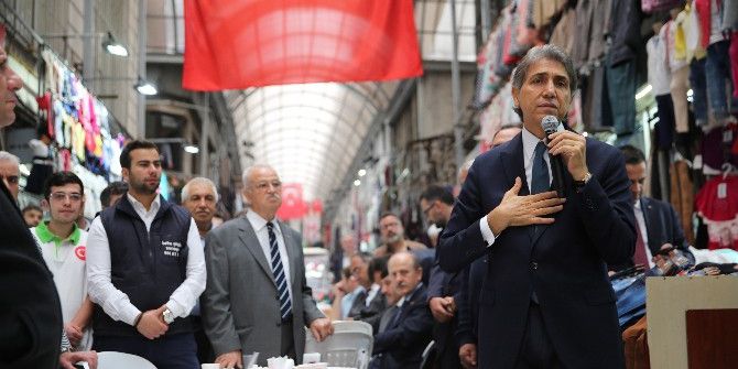 Belediye Başkanı Demir Esnafla Bir Araya Geldi