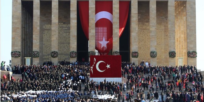 Bakan Akar Ve Tsk Komuta Kademesi 10 Kasım Dolayısıyla Cumhurbaşkanı Anıtkabir Ziyaretine İştirak Etti