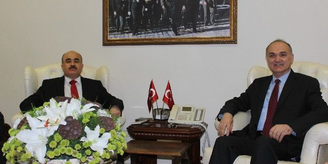 Bakan Özlü’den Vali Dağlı’ya Hayırlı Olsun Ziyareti