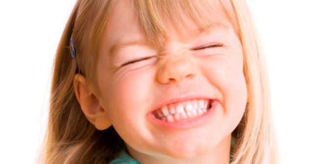 TATİLDE ÇOCUKLARINIZIN DİŞ BAKIMINI YAPTIRIN!