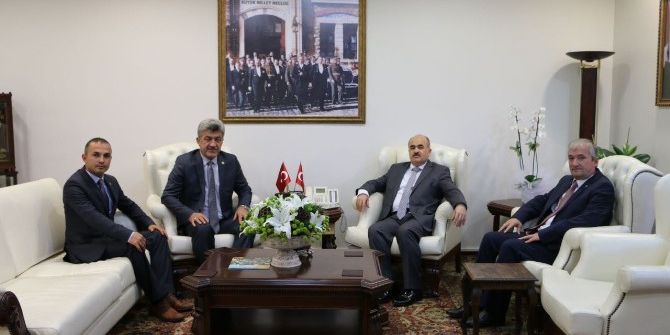 Yığılca’dan Valiye Tam Kadro Hayırlı Olsun Ziyareti