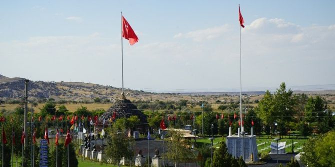 Şehitler Anıtını 9 Günde 10 Bin Kişi Ziyaret Etti