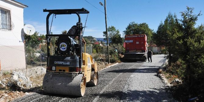 Erdemli Belediyesi, Yayla Yollarını Asfaltlıyor