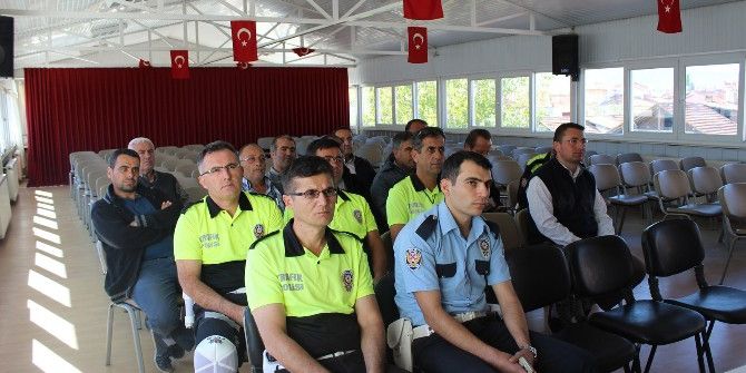 Okul Servis Şoförlerine Eğitim