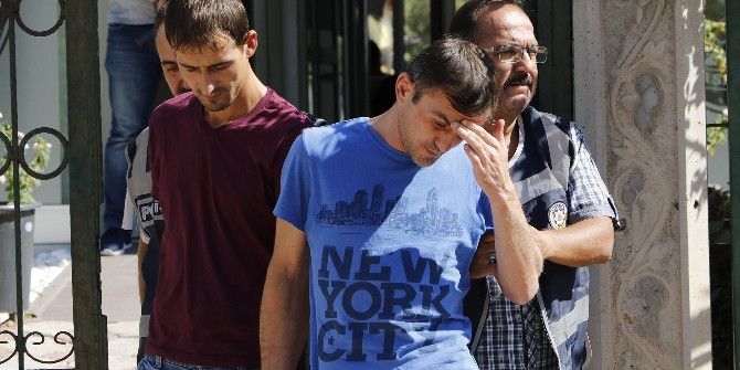 1 Yıl Önce 250 Bin Dolar Gasp Eden Zanlılar Suçüstü Yakalandı