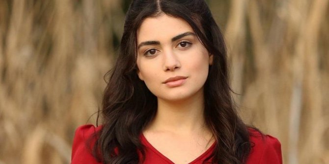 Özge Yağız Kimdir, Kaç Yaşında, Nereli, Yemin Dizisinin Reyhanı Kim