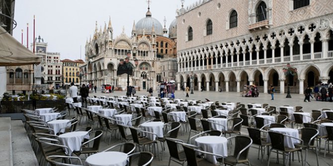 Koronavirüs nedeniyle tüm ülke karantinaya alındı.