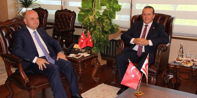 Kktc’li Bakan Ataoğlu: “Yavru Vatanın Darbe Girişimine Karşı Yaptığı Hareket Umarım Birilerine Ders Olur”