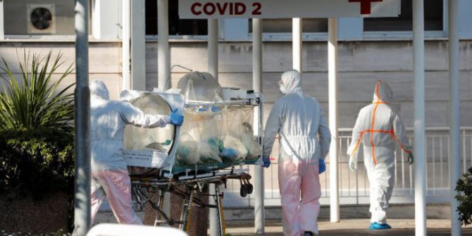 İtalya'da koronavirüsten ölenlerin sayısı 8 bin 165'e yükseldi