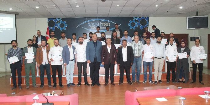 Van’da Girişimciler Sertifikalarını Aldı