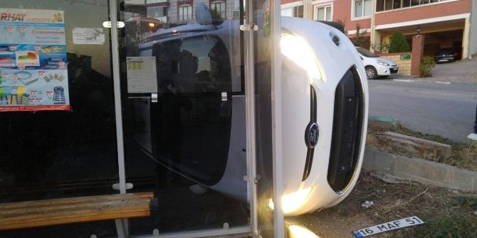 Bursa’da Faciaya Kıl Payı...öğrencilerin Beklediği Durağa Daldı