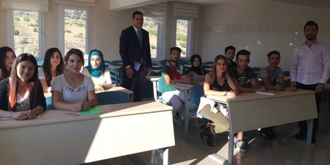 Kaymakam Öztürk Yüksekokulda Ders Verdi