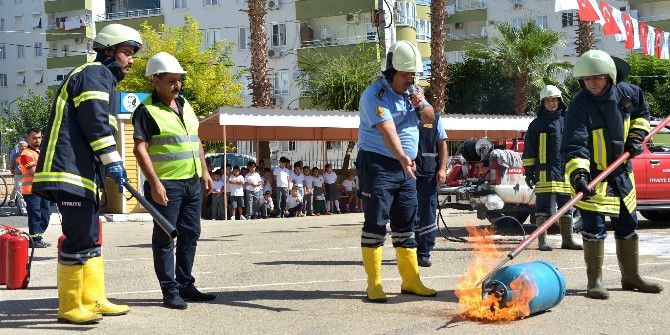 Mersin İtfaiyesinden Öğrencilere Yangın Tatbikatı
