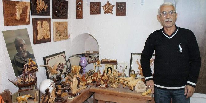 50 Yıllık Mobilya Ve Ahşap Oyma Ustası Sanatını Anlattı