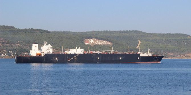Doğalgaz Tankeri Çanakkale Boğazı’ndan Geçti