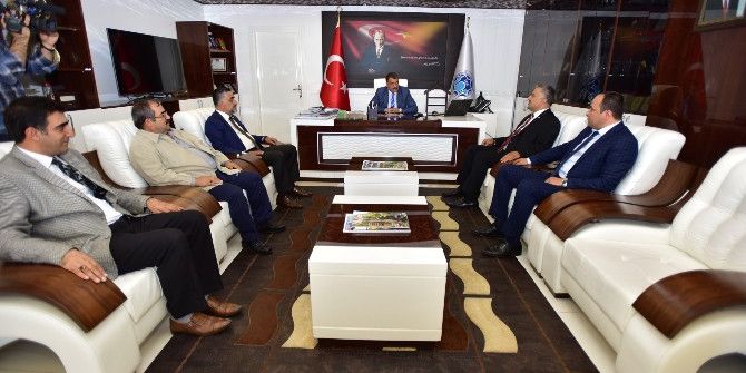 Oda Başkanı Boyraz Başkan Gürkan’ı Ziyaret Etti