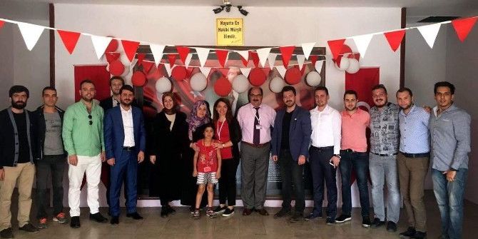 Ak Parti İl Gençlik Kollarından Eğitime Destek