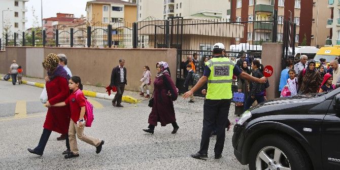 Maltepe’de Güvenli Okullar Velilerin Yüzünü Güldürdü