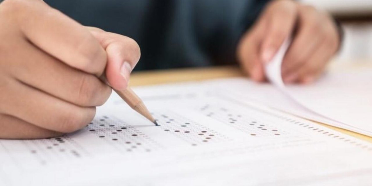 İlköğretim ve Ortaöğretim Bursluluk Sınavı 5 Eylül'e ertelendi.