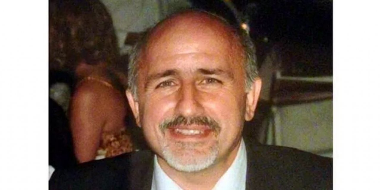 Opr. Dr. Uğur Ertuğrul nereli, Opr. Dr. Uğur Ertuğrul kimdir, kaç yaşında?