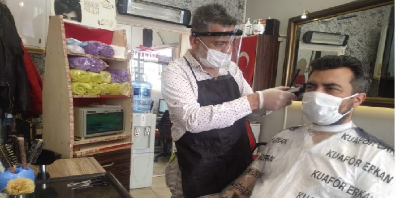 Berber Ve Kuaförler İlk Kez Arife Günü İzin Yaptı