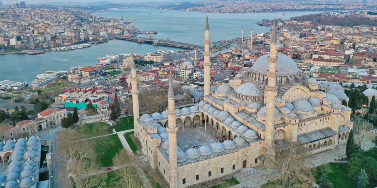 İstanbul’da Cuma namazı kılınacak camiler belli oldu